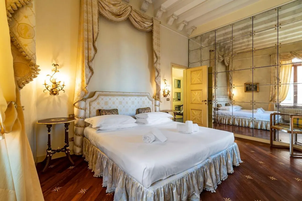 Apartment Ca' De Le Colonne - Luxury Grand Canal View Venice