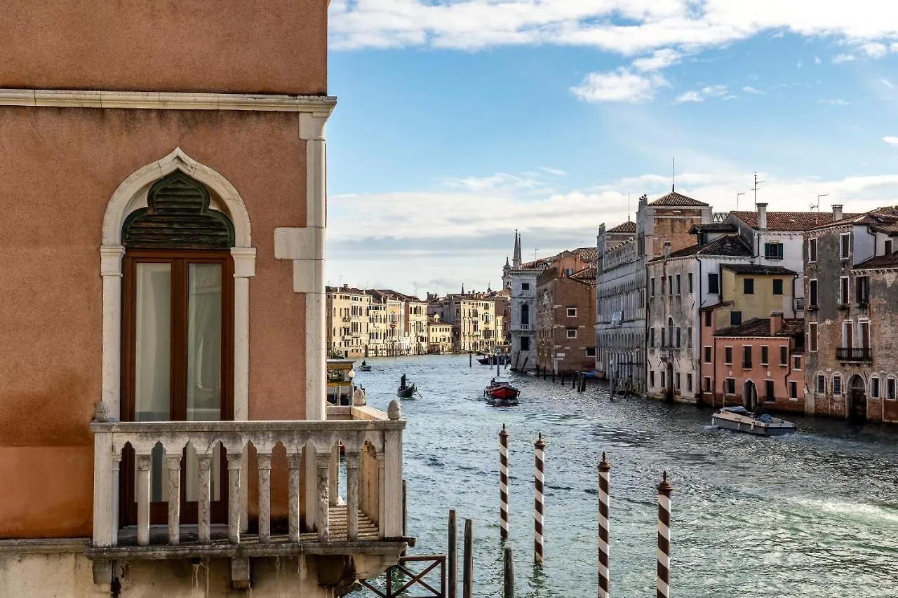 Apartment Ca' De Le Colonne - Luxury Grand Canal View Venice