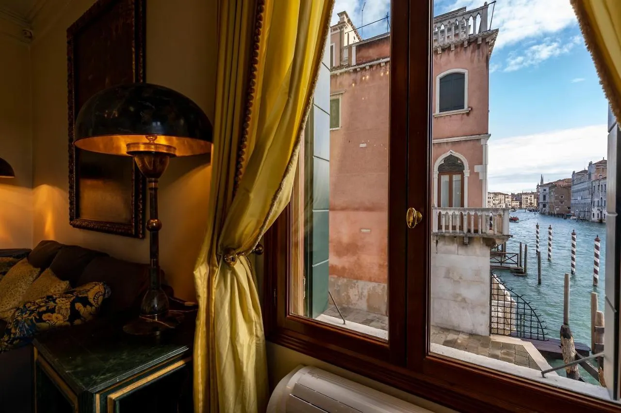 Ca' De Le Colonne - Luxury Grand Canal View Venice 0*,